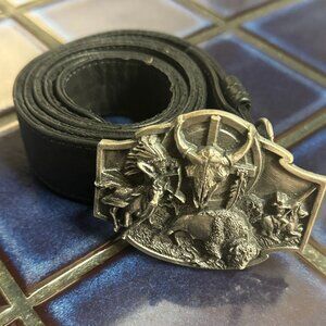 Siskiyou Buckle Co. Buffalo Hunt Belt Buckle with Black Leather Belt